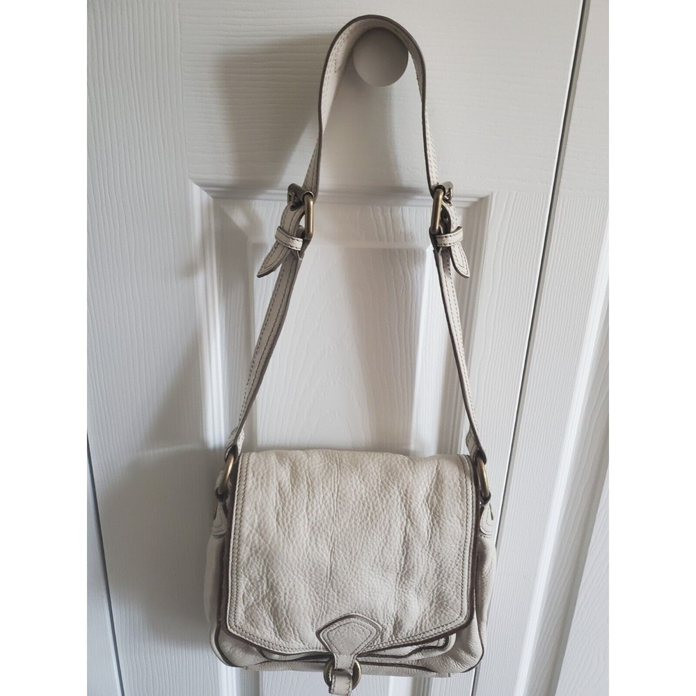Marc By Marc Jacobs Pebble  Leather Shoulder Bag Purse Cream Pocket